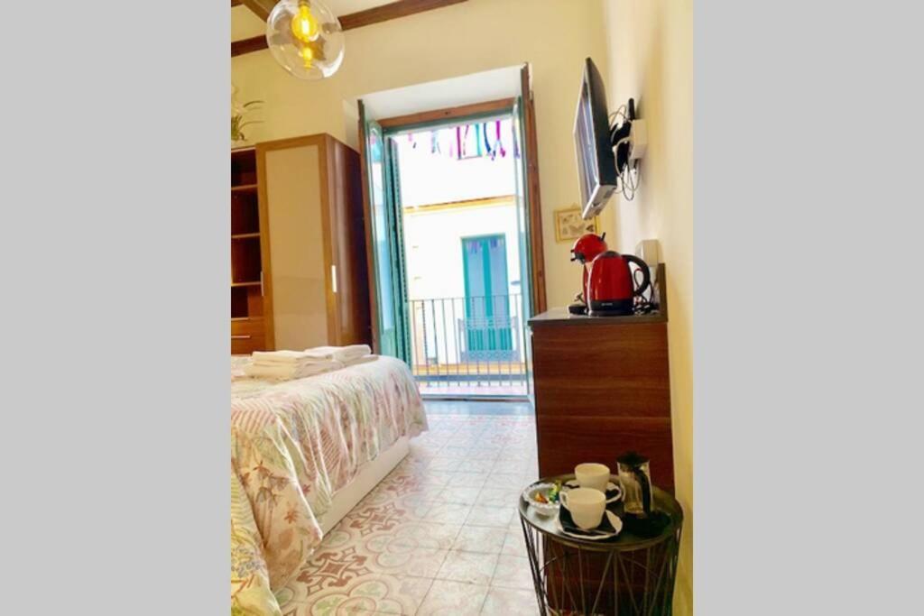 Cozy Studio With Balcony In The Best Place Appartamento Sitges Esterno foto